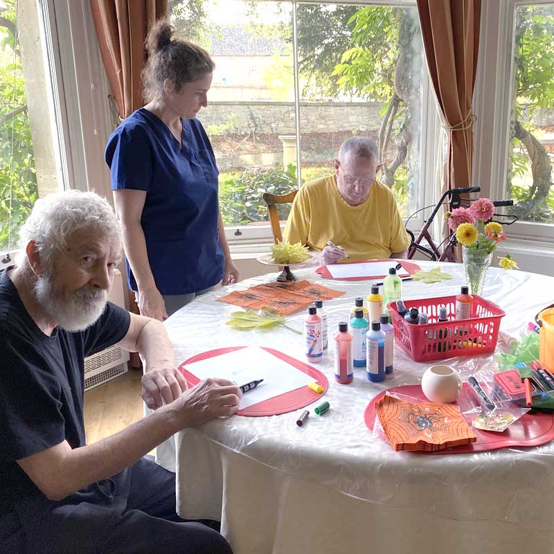 Beech court resdients craft activity